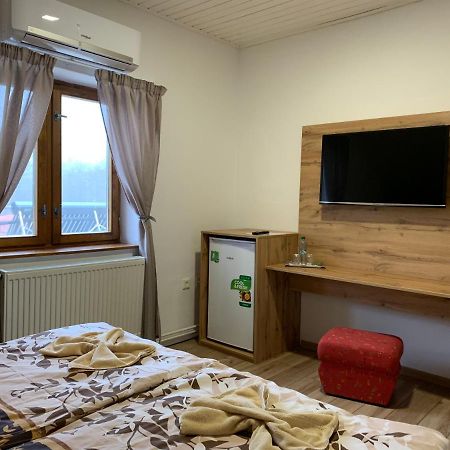 Ranc Pod Babicou 호텔 Bojná 외부 사진